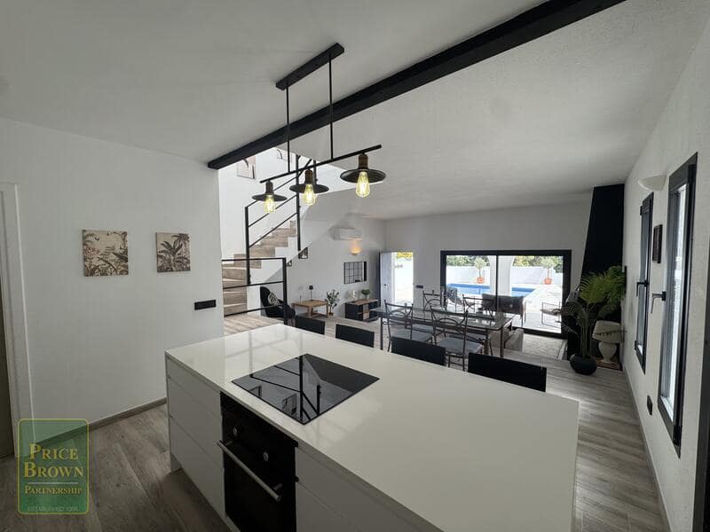 3 bedroom Villa for sale in Mojacar with pool garage - € 650,000 (Ref: 9723822)