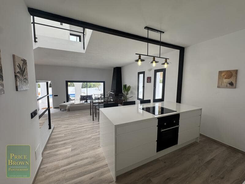 3 bedroom Villa for sale in Mojacar with pool garage - € 650,000 (Ref: 9723822)