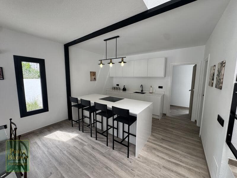 3 bedroom Villa for sale in Mojacar with pool garage - € 650,000 (Ref: 9723822)