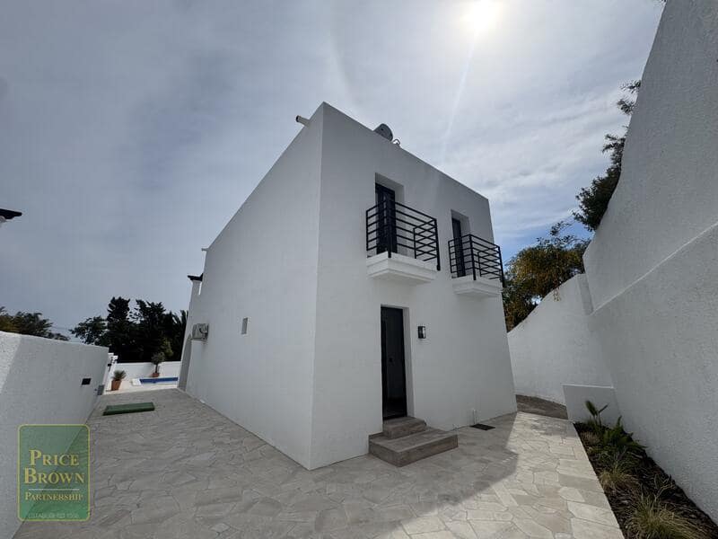 3 bedroom Villa for sale in Mojacar with pool garage - € 650,000 (Ref: 9723822)