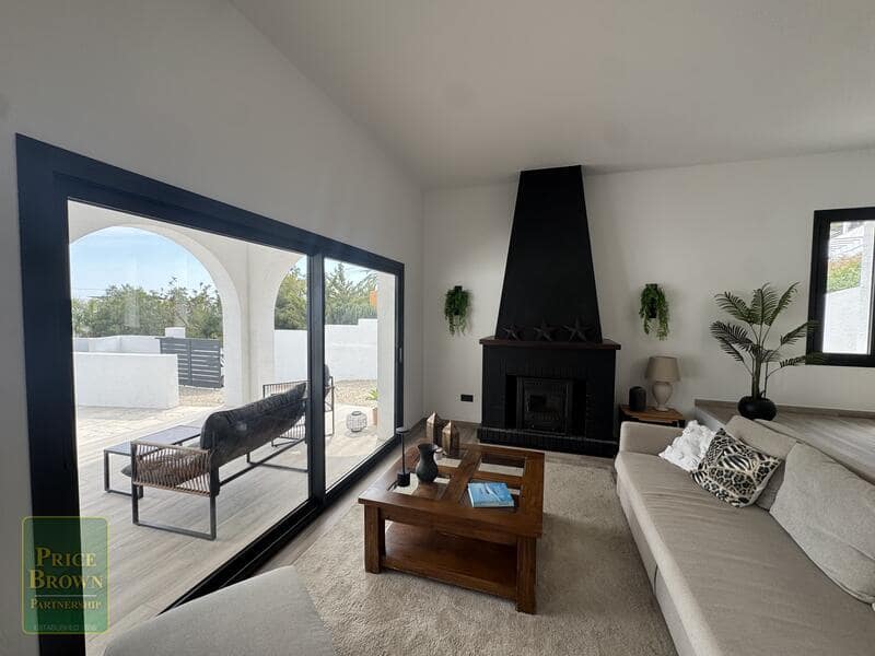 3 bedroom Villa for sale in Mojacar with pool garage - € 650,000 (Ref: 9723822)