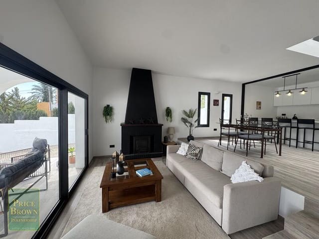 3 makuuhuone Huvila myytävänä paikassa Mojácar mukana uima-altaan 
autotalli - 650 000 € (Ref: 9723822)