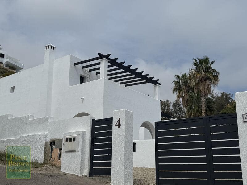 3 sypialnia Willa na sprzedaż w Mojacar z basenem garażem - 650 000 € (Ref: 9723822)