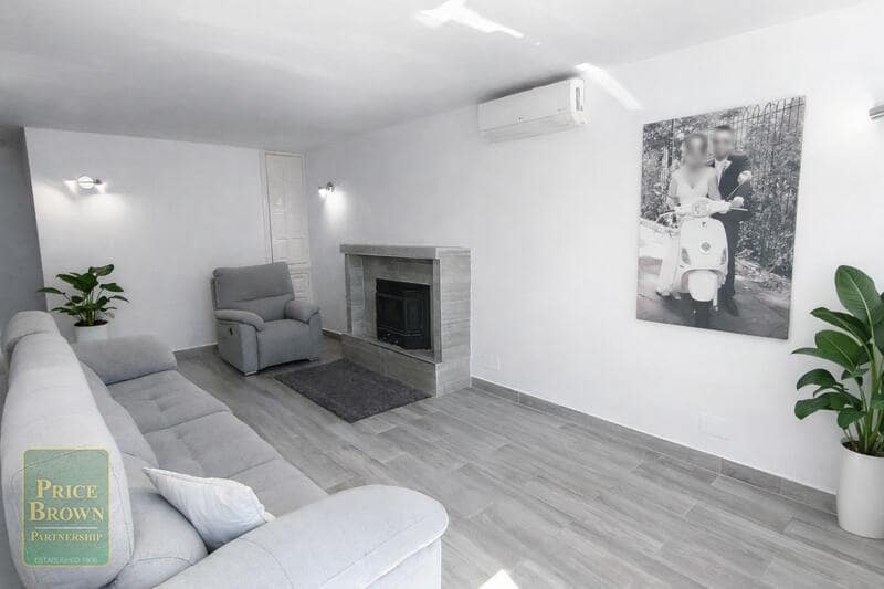 3 bedroom Villa for sale in El Cortijo Grande - € 315,000 (Ref: 9737089)