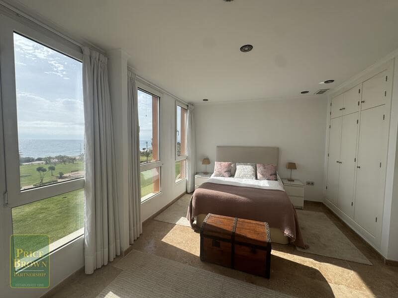 3 bedroom Apartment for sale in Mojacar with pool garage - € 585,000 (Ref: 9802595)