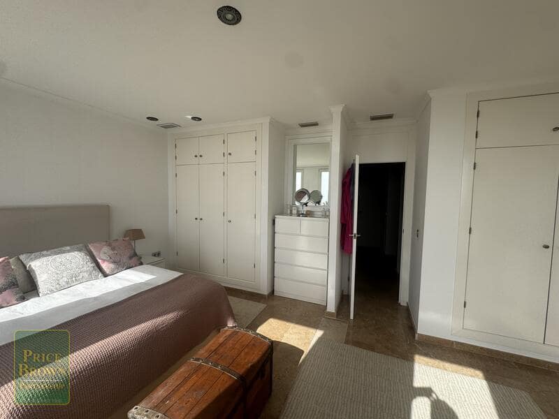 3 bedroom Apartment for sale in Mojacar with pool garage - € 585,000 (Ref: 9802595)