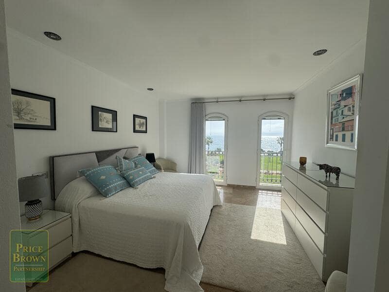 3 bedroom Apartment for sale in Mojacar with pool garage - € 585,000 (Ref: 9802595)