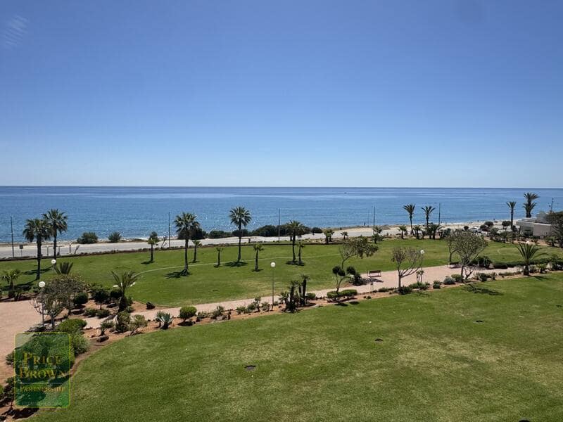 3 bedroom Apartment for sale in Mojacar with pool garage - € 585,000 (Ref: 9802595)