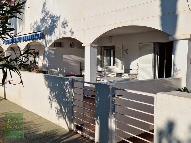 Apartamento de 2 habitaciones en Mojácar en venta con piscina garaje - 279.000 € (Ref: 9807057)