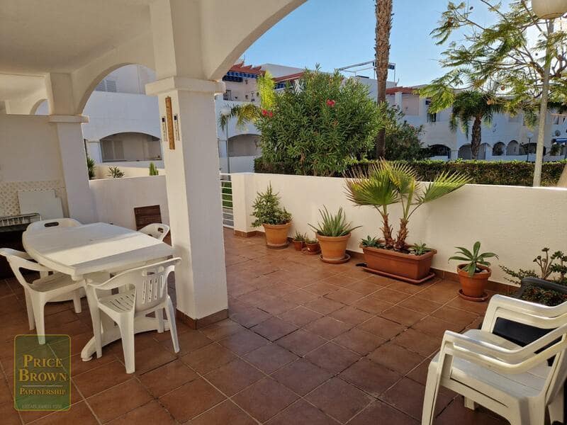 Apartamento de 2 habitaciones en Mojácar en venta con piscina garaje - 279.000 € (Ref: 9807057)