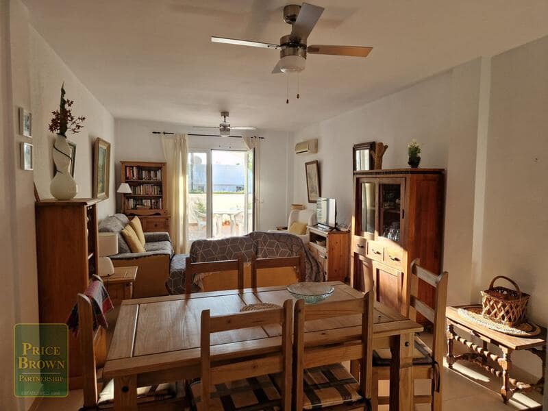 Apartamento de 2 habitaciones en Mojácar en venta con piscina garaje - 279.000 € (Ref: 9807057)