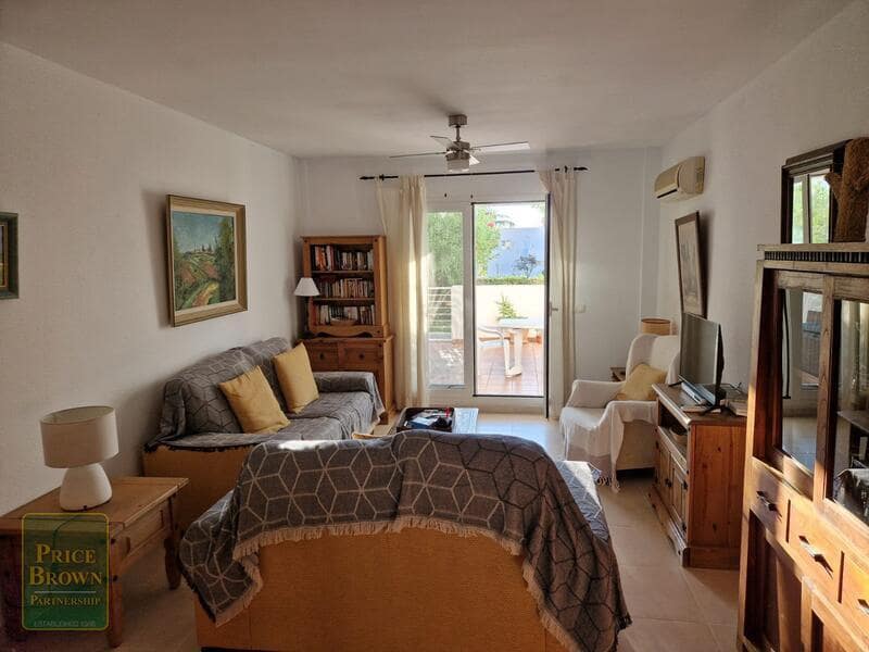 Apartamento de 2 habitaciones en Mojácar en venta con piscina garaje - 279.000 € (Ref: 9807057)