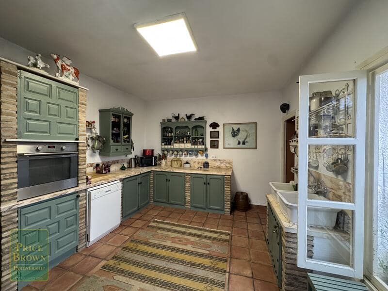 3 bedroom Finca/Country House for sale in Mojacar with garage - € 349,999 (Ref: 9807058)