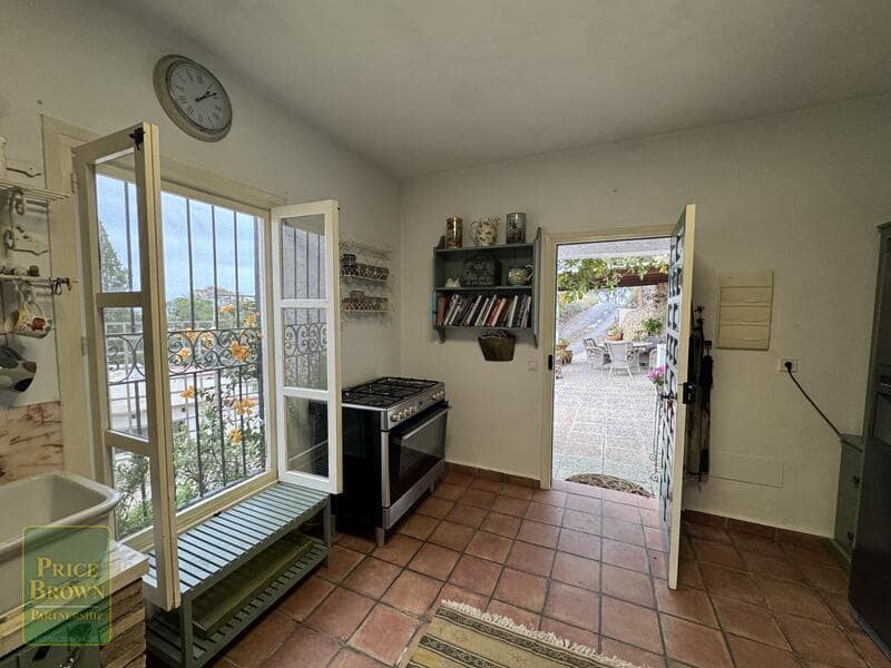 3 bedroom Finca/Country House for sale in Mojacar with garage - € 349,999 (Ref: 9807058)