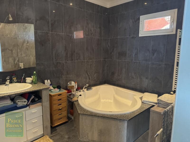 4 sypialnia Willa na sprzedaż w Vera z basenem - 599 000 € (Ref: 9863536)