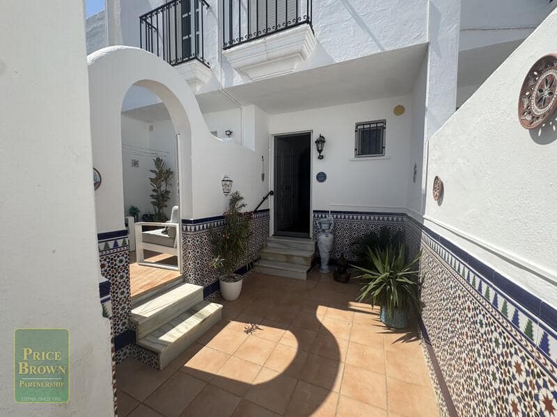 3 soverom Hus til salgs i Mojacar med svømmebasseng - € 425 000 (Ref: 9918874)