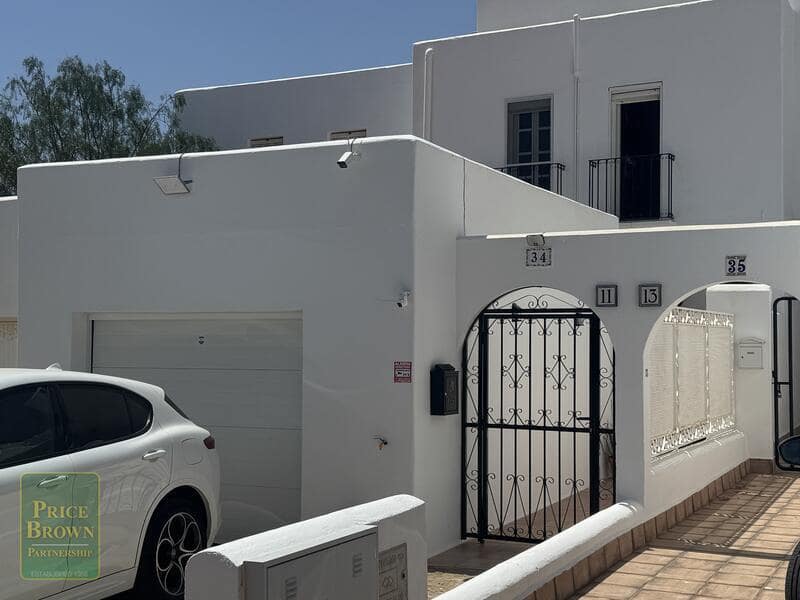 3 soverom Hus til salgs i Mojacar med svømmebasseng - € 425 000 (Ref: 9918874)