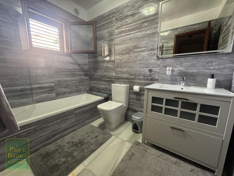2 bedroom Villa for sale in Mojacar with pool garage - € 475,000 (Ref: 9925210)