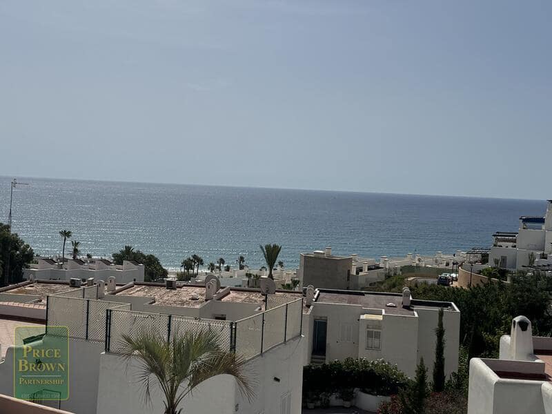 2 bedroom Villa for sale in Mojacar with pool garage - € 475,000 (Ref: 9925210)