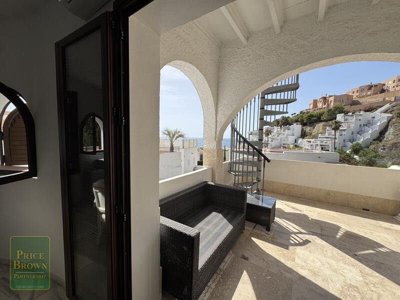 2 bedroom Villa for sale in Mojacar with pool garage - € 475,000 (Ref: 9925210)