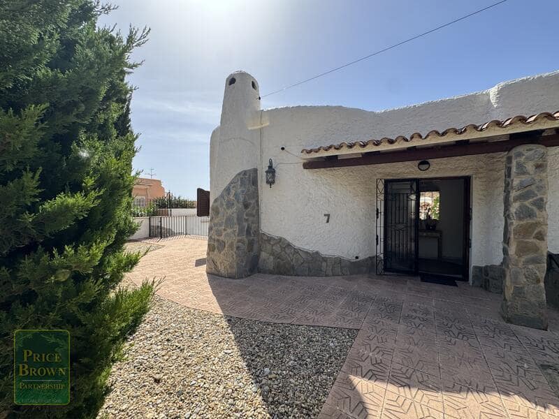 2 bedroom Villa for sale in Mojacar with pool garage - € 475,000 (Ref: 9925210)