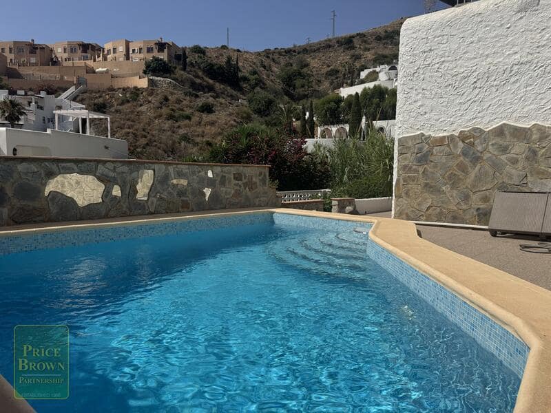 2 bedroom Villa for sale in Mojacar with pool garage - € 475,000 (Ref: 9925210)