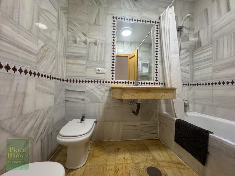 2 makuuhuone Huoneisto myytävänä paikassa Vera mukana uima-altaan - 185 000 € (Ref: 9928307)