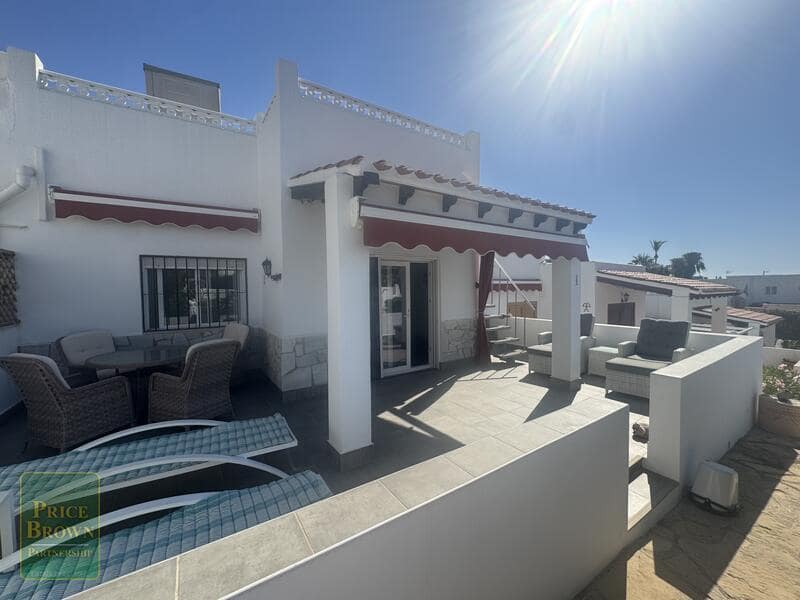 2 Zimmer Villa zu verkaufen in Mojacar mit Pool Garage - 285.000 € (Ref: 9944831)