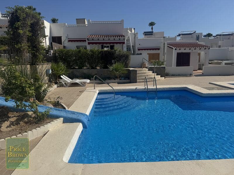2 Zimmer Villa zu verkaufen in Mojacar mit Pool Garage - 285.000 € (Ref: 9944831)