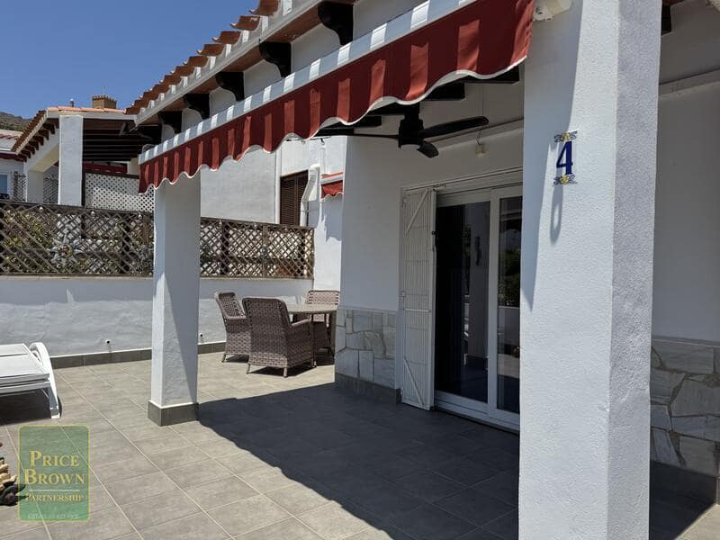 2 Zimmer Villa zu verkaufen in Mojacar mit Pool Garage - 285.000 € (Ref: 9944831)