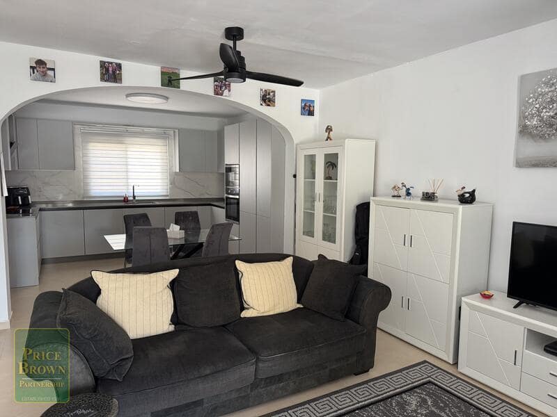 2 Zimmer Villa zu verkaufen in Mojacar mit Pool Garage - 285.000 € (Ref: 9944831)