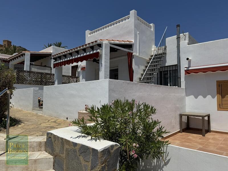 2 Zimmer Villa zu verkaufen in Mojacar mit Pool Garage - 285.000 € (Ref: 9944831)