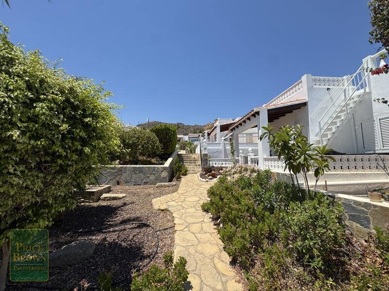 2 Zimmer Villa zu verkaufen in Mojacar mit Pool Garage - 285.000 € (Ref: 9944831)
