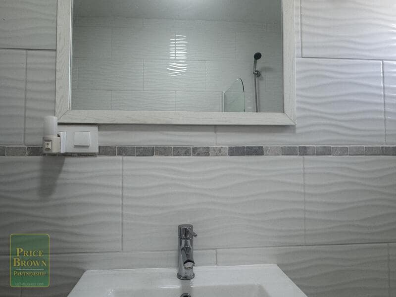 2 slaapkamer Appartement te koop in La Parata met zwembad garage - € 165.000 (Ref: 9958708)