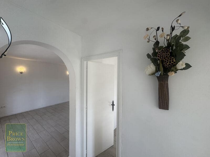 2 slaapkamer Appartement te koop in La Parata met zwembad garage - € 165.000 (Ref: 9958708)