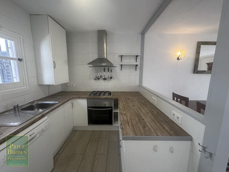 2 slaapkamer Appartement te koop in La Parata met zwembad garage - € 165.000 (Ref: 9958708)