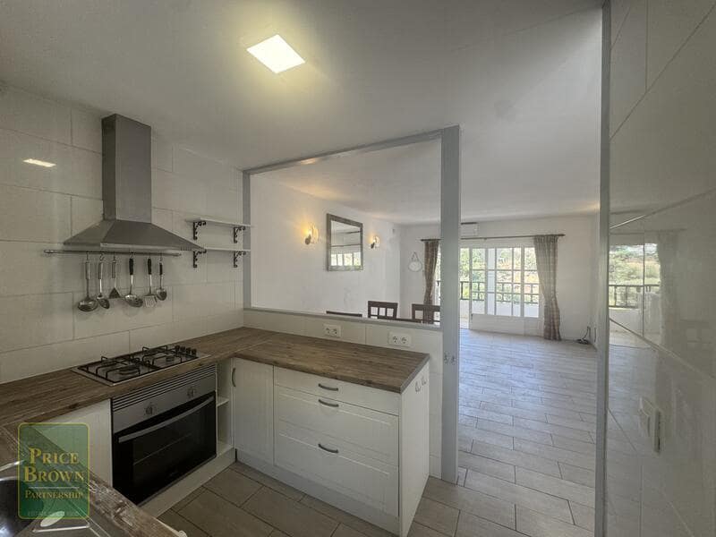 2 slaapkamer Appartement te koop in La Parata met zwembad garage - € 165.000 (Ref: 9958708)