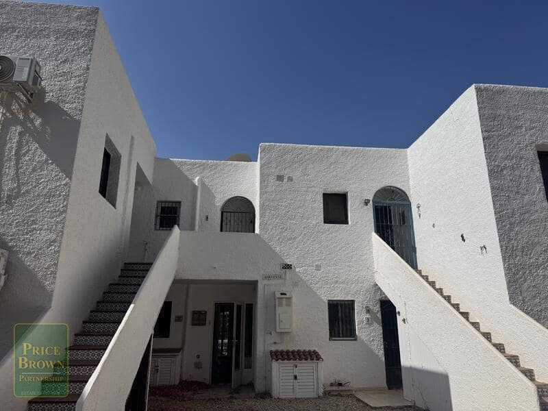 2 slaapkamer Appartement te koop in La Parata met zwembad garage - € 165.000 (Ref: 9958708)