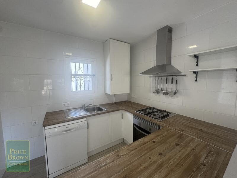 2 slaapkamer Appartement te koop in La Parata met zwembad garage - € 165.000 (Ref: 9958708)