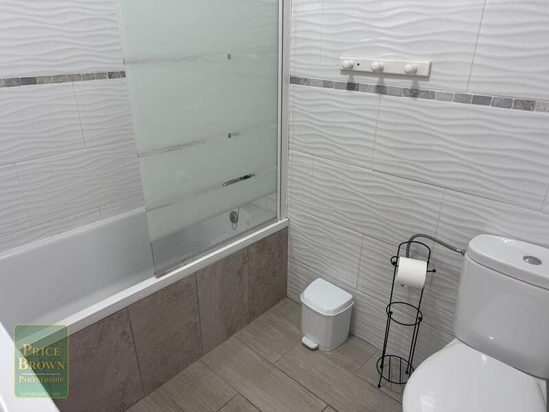 2 slaapkamer Appartement te koop in La Parata met zwembad garage - € 165.000 (Ref: 9958708)