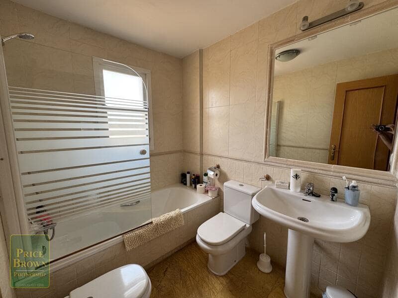 3 sypialnia Dom na sprzedaż w Valle del Este z basenem garażem - 185 000 € (Ref: 9969005)