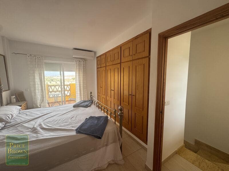 3 sypialnia Dom na sprzedaż w Valle del Este z basenem garażem - 185 000 € (Ref: 9969005)