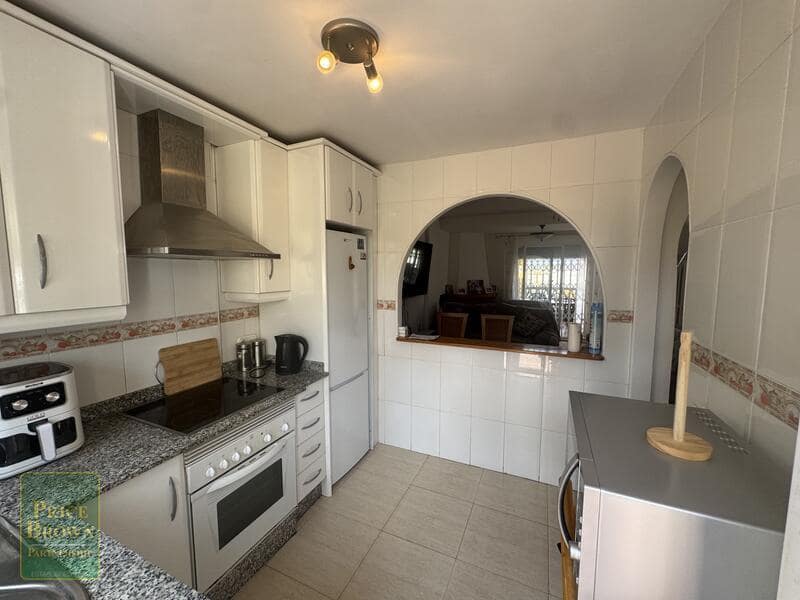 3 sypialnia Dom na sprzedaż w Valle del Este z basenem garażem - 185 000 € (Ref: 9969005)