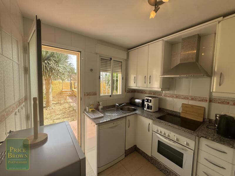 3 sypialnia Dom na sprzedaż w Valle del Este z basenem garażem - 185 000 € (Ref: 9969005)