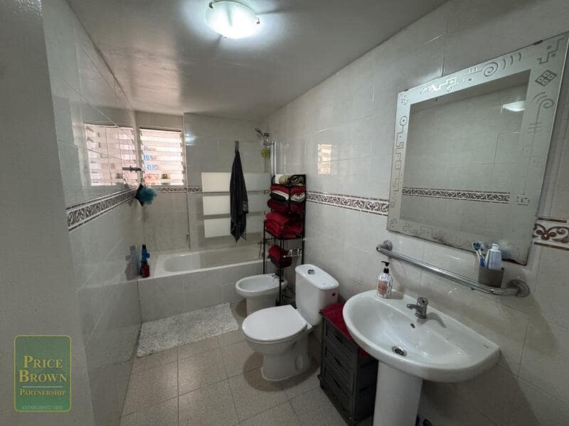 4 slaapkamer Appartement te koop in Vera met garage - € 140.000 (Ref: 9996180)