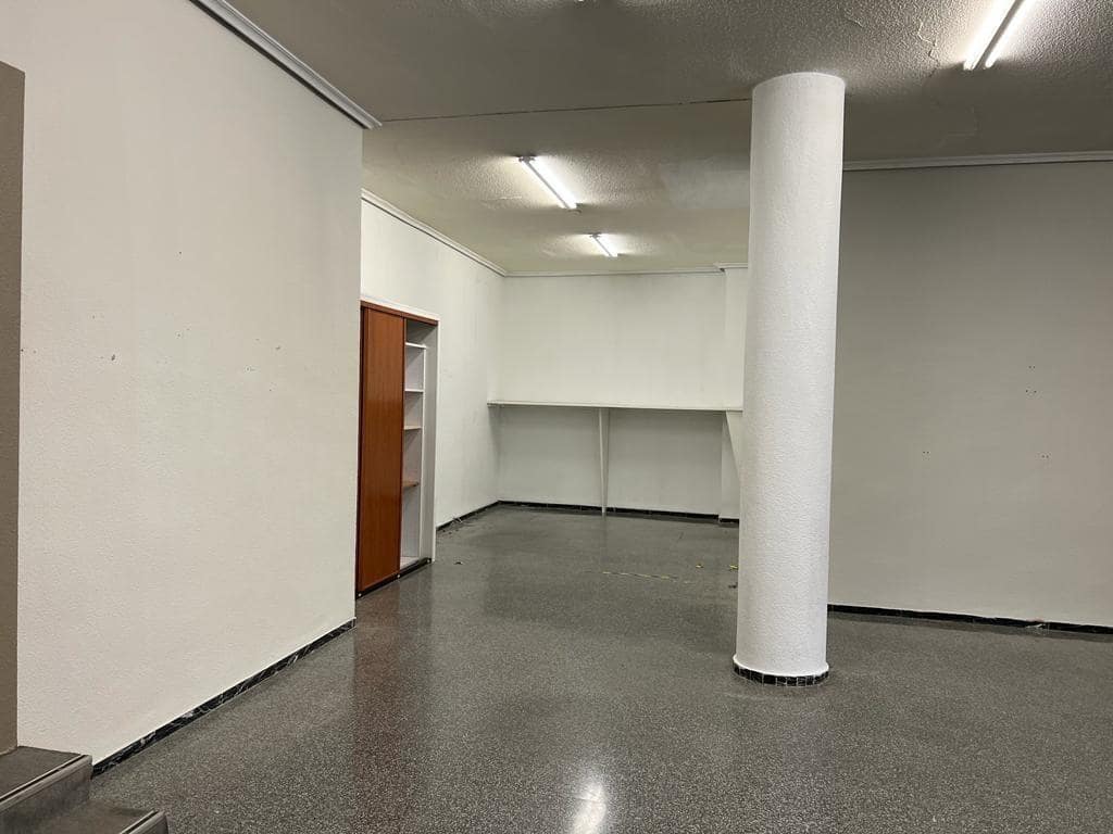 Commercial for rent in Elche / Elx - € 3,000 (Ref: 7712686)