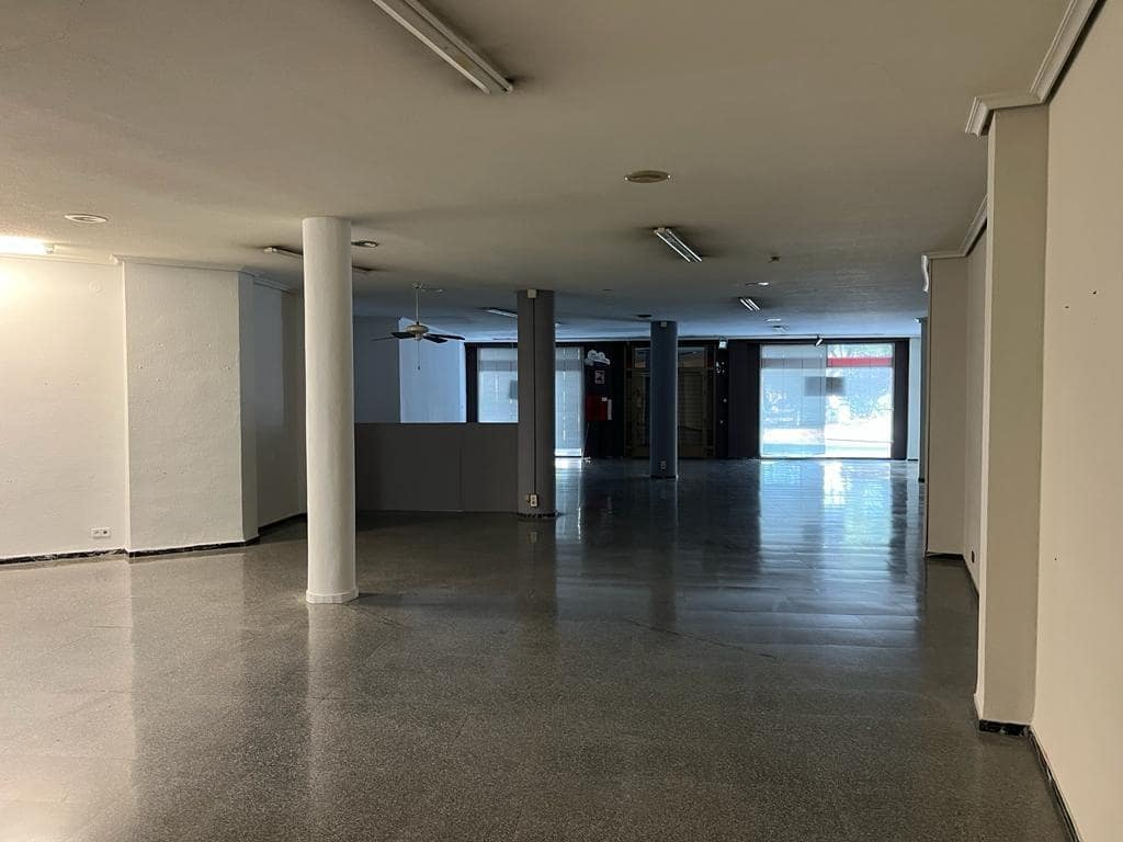 Commercial for rent in Elche / Elx - € 3,000 (Ref: 7712686)