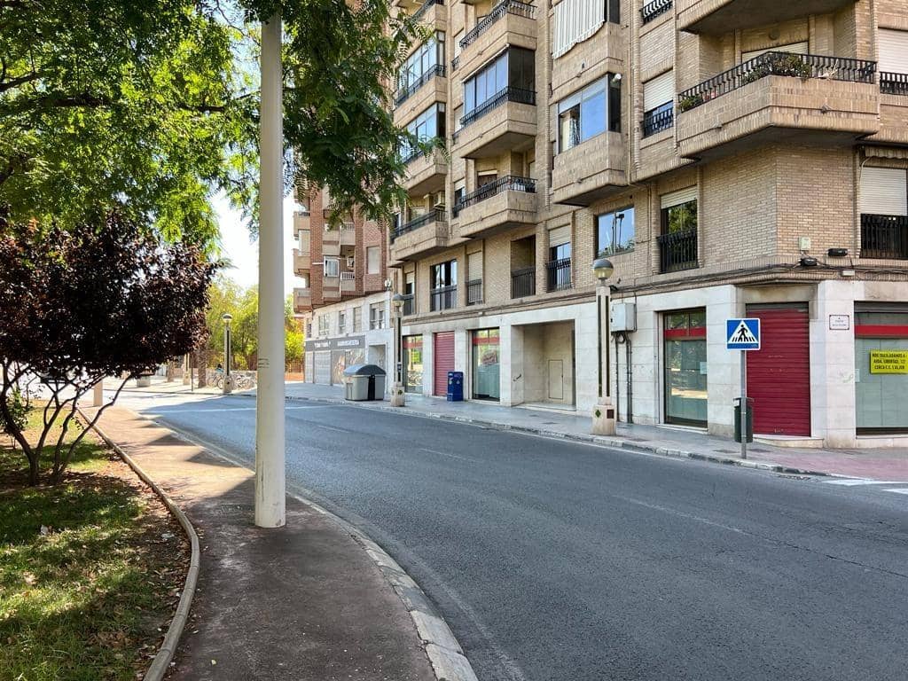 Commercial for rent in Elche / Elx - € 3,000 (Ref: 7712686)