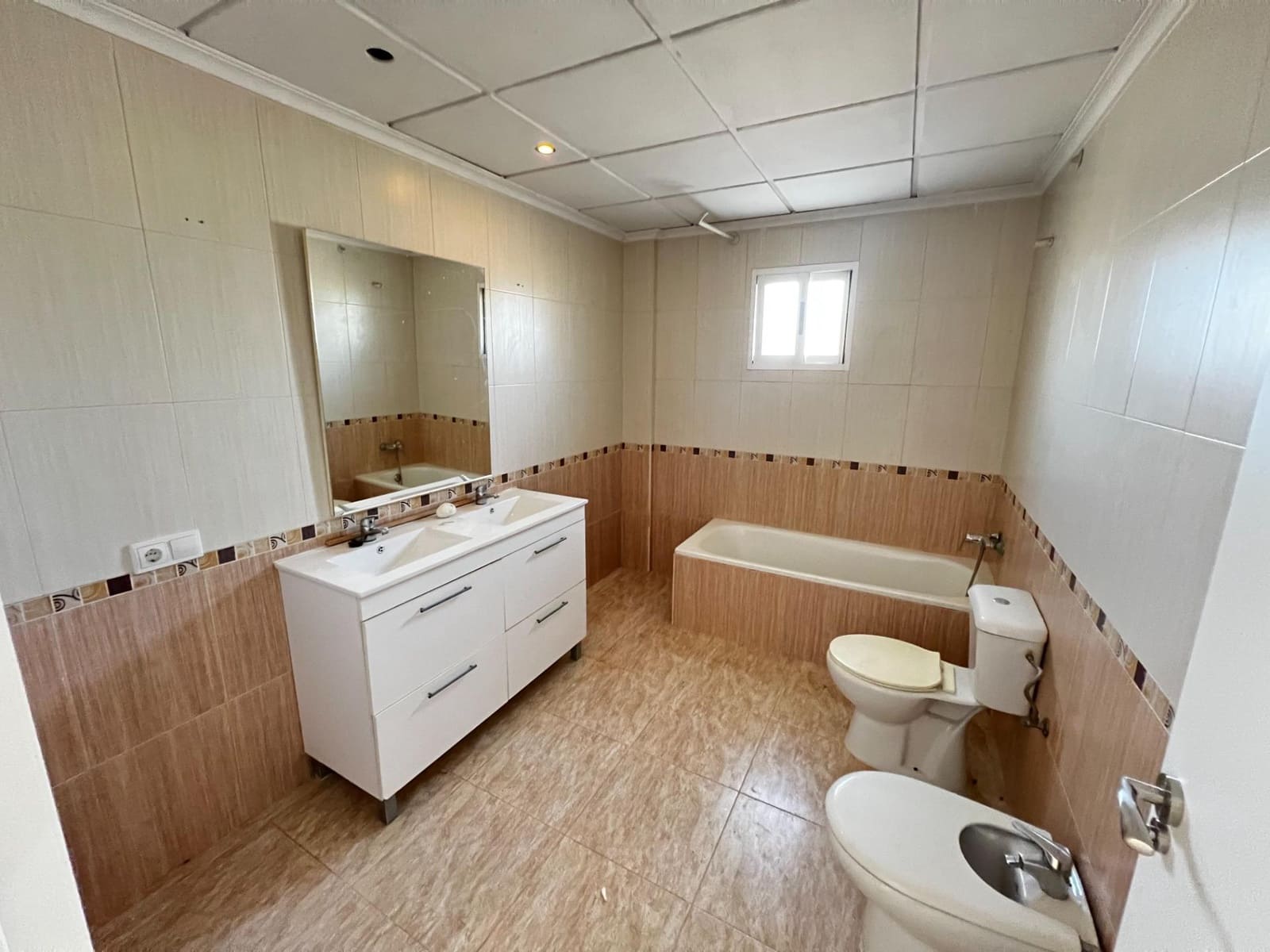 3 bedroom Villa for sale in Crevillente / Crevillent - € 270,000 (Ref: 8245484)