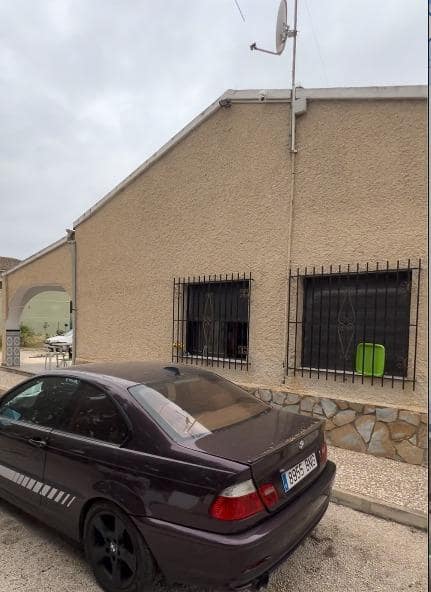 4 soveværelse Villa til salg i Matola - € 235.000 (Ref: 8435602)